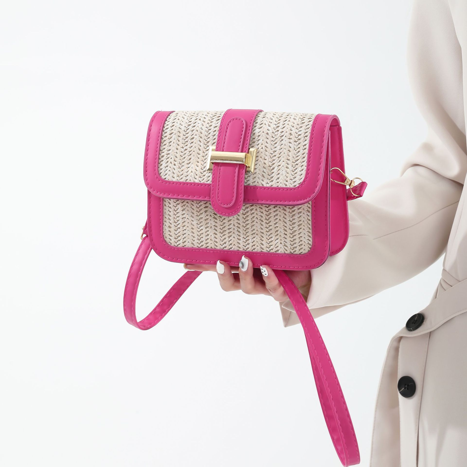 2024 primavera nueva bolsa casual simple para mujeres nueva nicho simple mochila de tendencia casual bolso de hombro