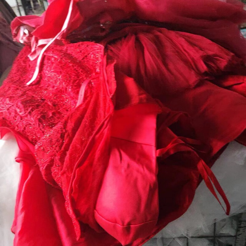 Second-Hand Clothes, Old Wedding Dresses, Mixed Only Exported to Africa, Southeast Asia, Elegant, Breathable, Cool, Elegant and Noble