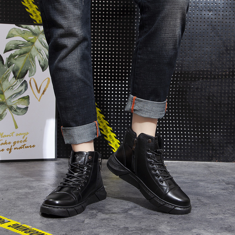 2024 Invierno nuevos zapatos de hombre Zapatos acolchados de algodón Zapatos altos de cuero zapatos casuales de los hombres de moda zapatos de cuero de los Hombres Calientes de dos algodón