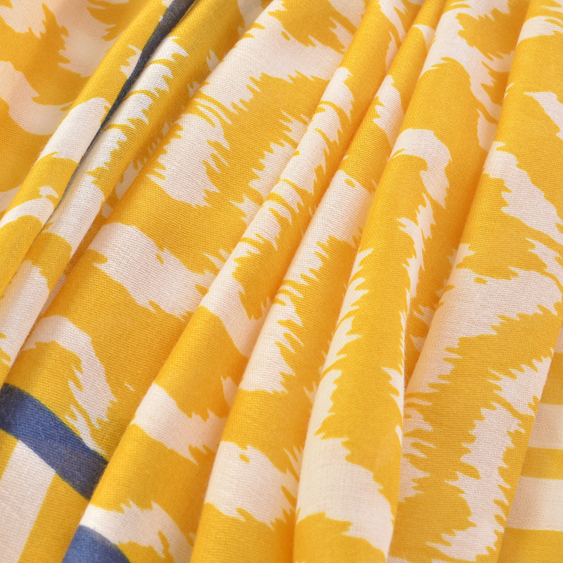 2021 nuevo algodón y lino se sienten bufanda de color sólido primavera y verano viajes largo chal protector solar color brillante satén algodón Toalla de playa