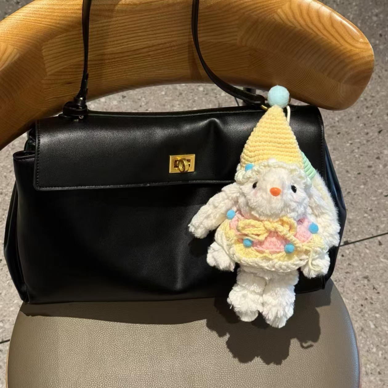 Birthday Rabbit-Hand Rope (No Blush)