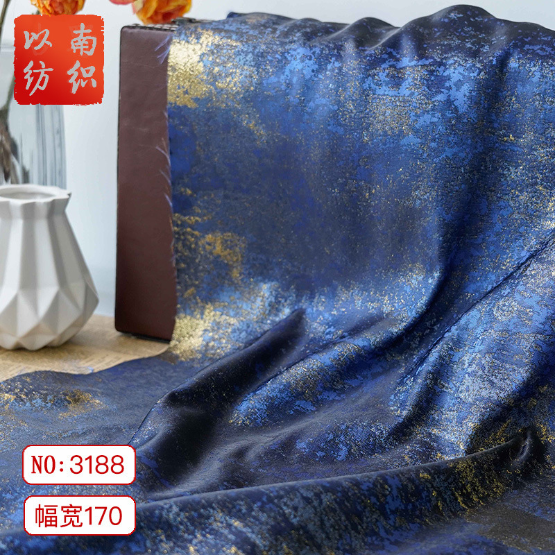 Gold-plated ink-sensitive classic dark blue yarn-dyed fabric women's autumn and winter shoes vintage top heavy-duty bouquet packaging cloth