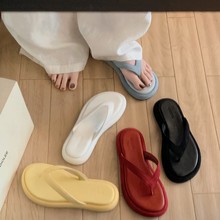 葡萄妈现货秒发~ 软糯好踩圆头小厚底沙滩夹脚人字凉拖鞋女夏季
