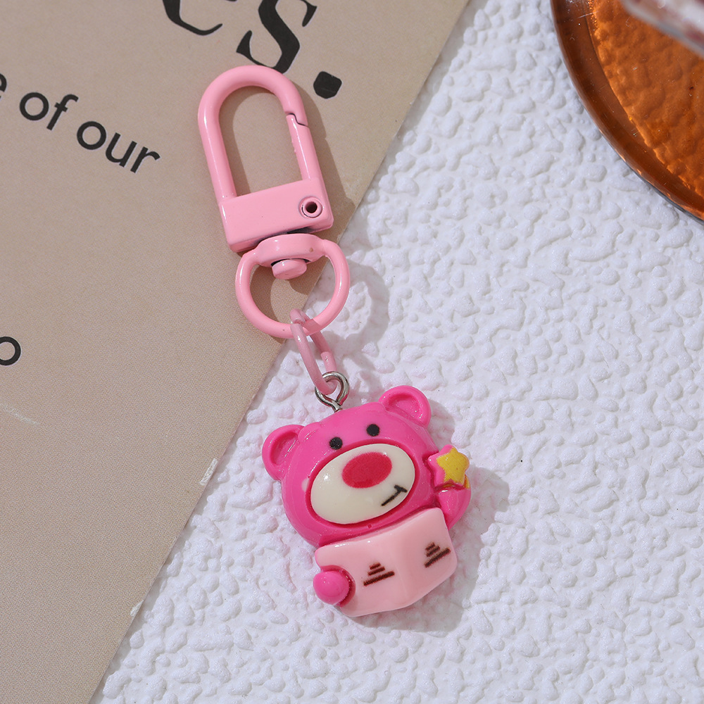 Dibujos animados rosa fresa oso llavero colgante ins estilo mochila lápiz caso pequeño colgante novias regalo joyería Accesorios