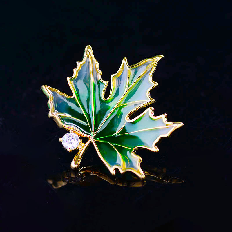 Elegant Mori Style Cute Enamel Painted Maple Leaf Brooch Puncture Needle Micro Inlay Zirconia Anti-running Light Buckle Fixed Collar Needle