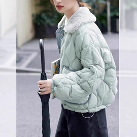 女式针织衫;连衣裙;女式T恤