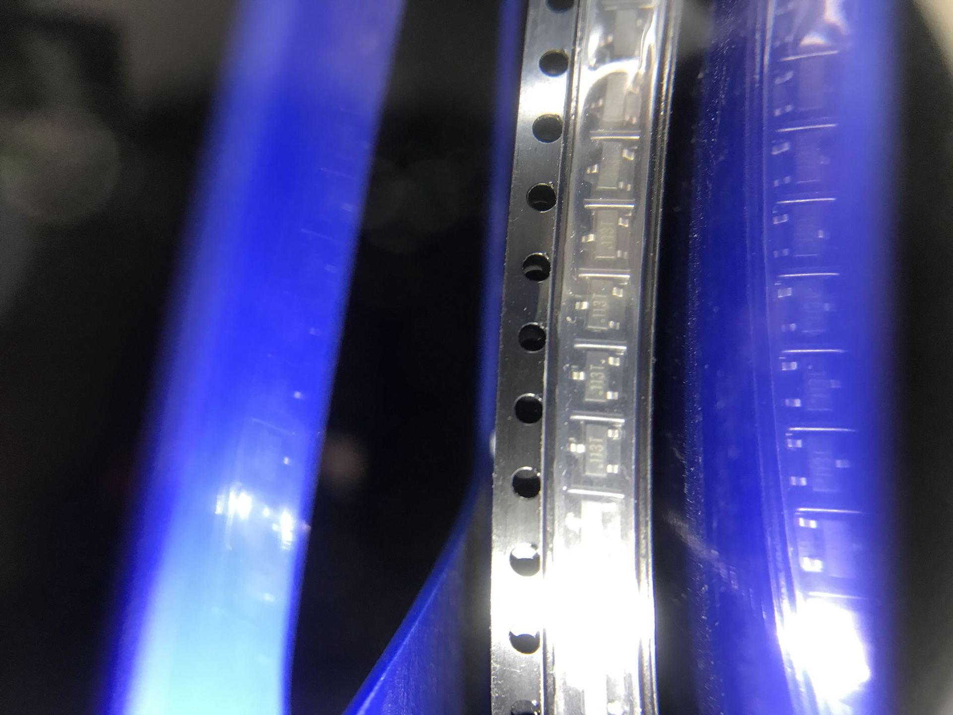 贴片场效应管 XP151A13COMR 印字：113T SOT-23 单价0.03