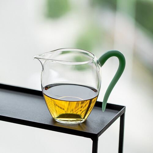 Azure jade glass fair cup heat-resistant transparent tea dispenser tea brewing cup high-end kung fu tea set tea sea