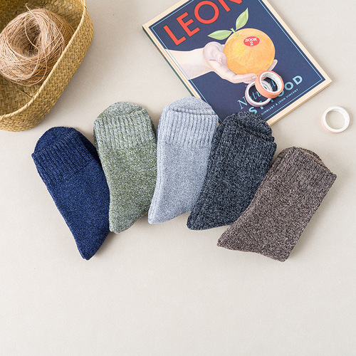 Black socks women's mid-calf socks autumn and winter long-calf men's winter Northeastern thickened plus velvet warm terry towel socks