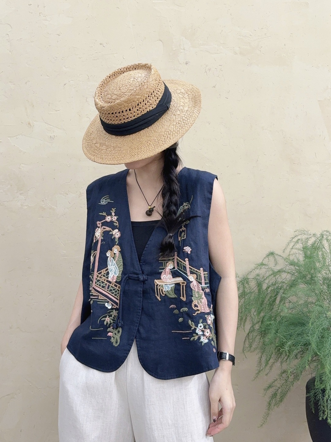 2025 otoño nueva mujer bordada estilo nacional chaleco de lino retro V-cuello cardigan top de moda de otoño