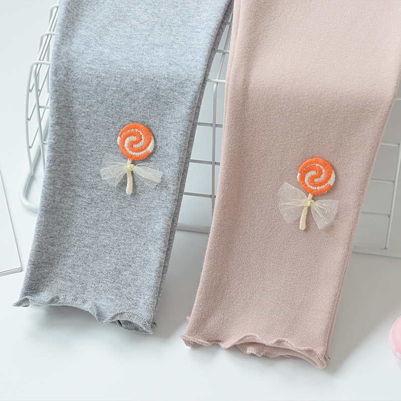 Polainas de las niñas Ropa de primavera y otoño Estilo occidental Algodón puro Bebé fino Ropa de otoño para niñas Pantalones largos para niños Ropa de otoño para niños