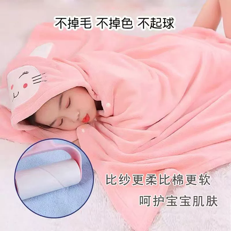 Новорожденные дети могут носить банное полотенце с капюшоном