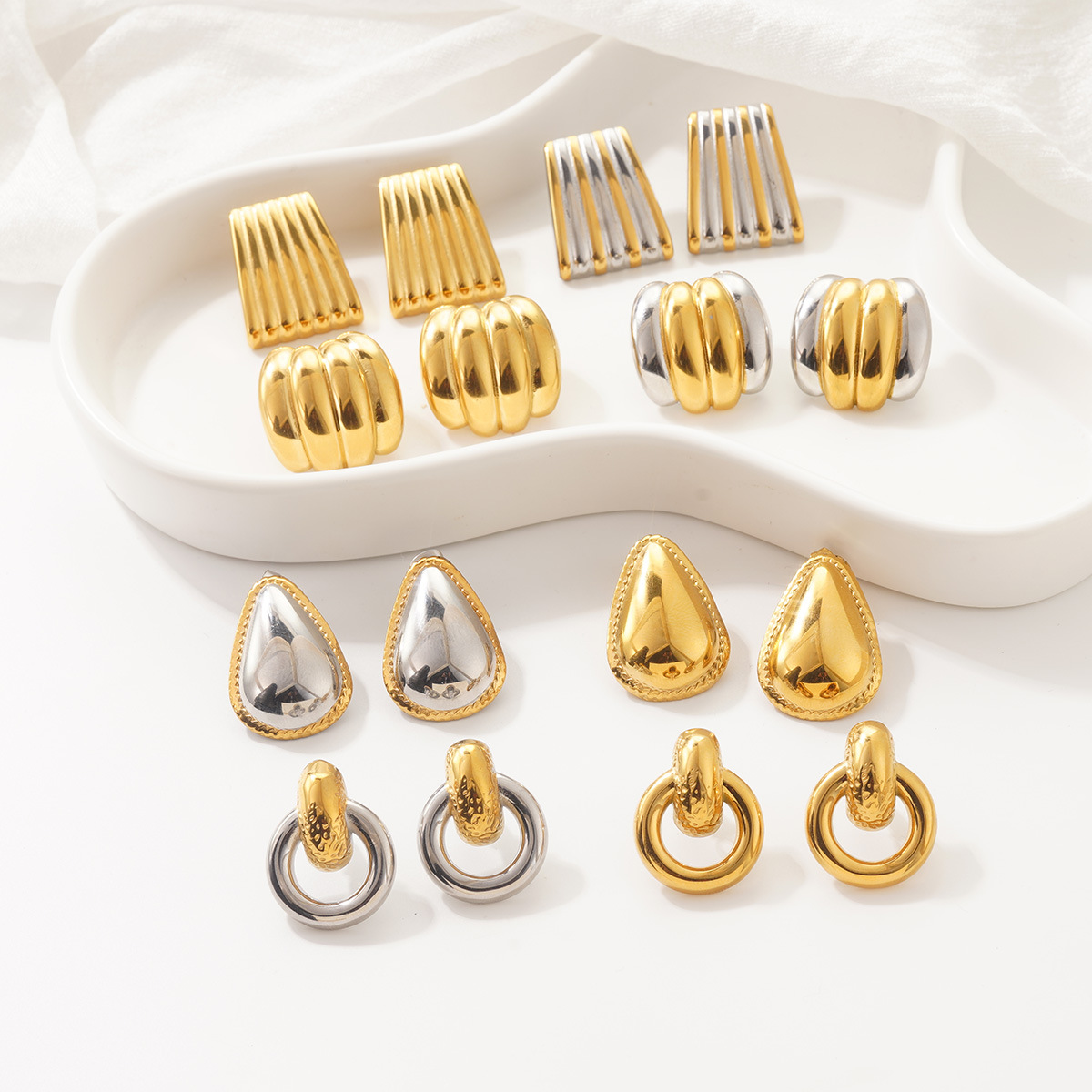 Cross-Border Stainless Steel Simple Ins Style Stainless Steel Geometric European and American Design Water Drop Earrings Titanium Steel Earrings Wholesale