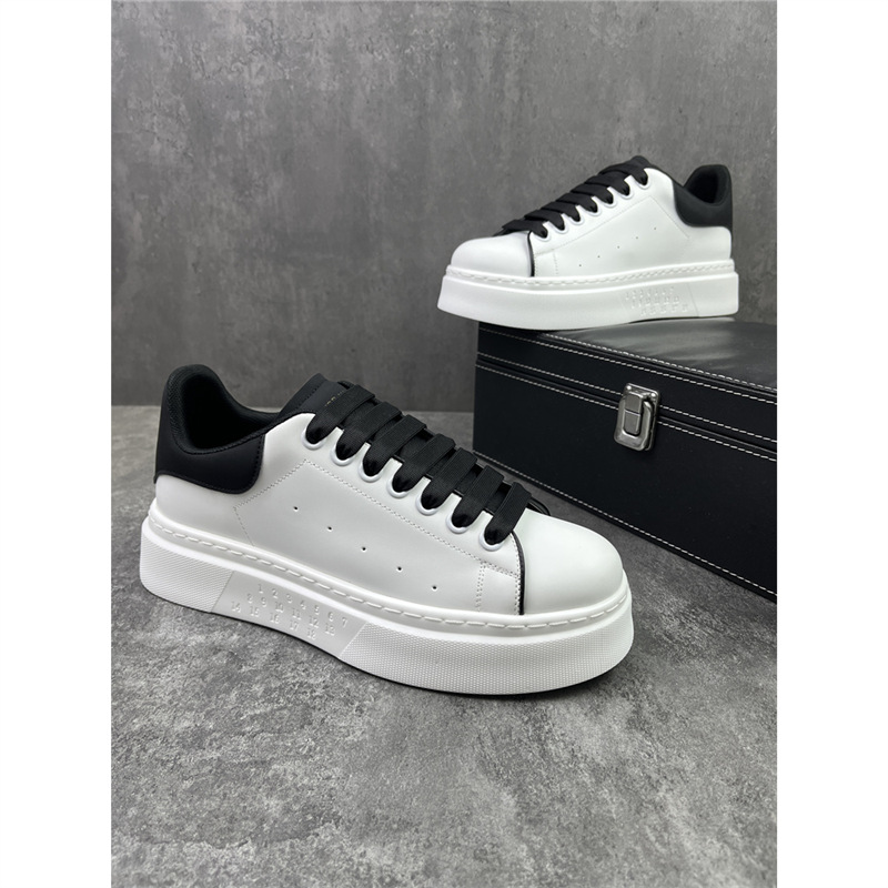 Boys' White Sneakers 2024 Spring New Versatile Thick-Soled Men's Shoes Korean Style Trendy Sports Casual Sneakers for Men Qs