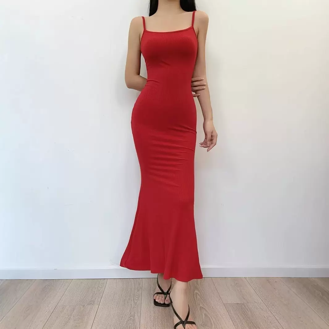 高腰带2024夏季胸垫修身批发长裙纯色吊带连衣裙新款辣妹酒红色棉