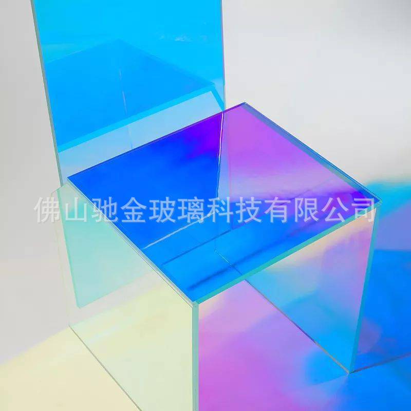 源厂生产直供彩虹膜炫彩玻璃  单片镀膜炫彩玻璃 多角度变幻色彩