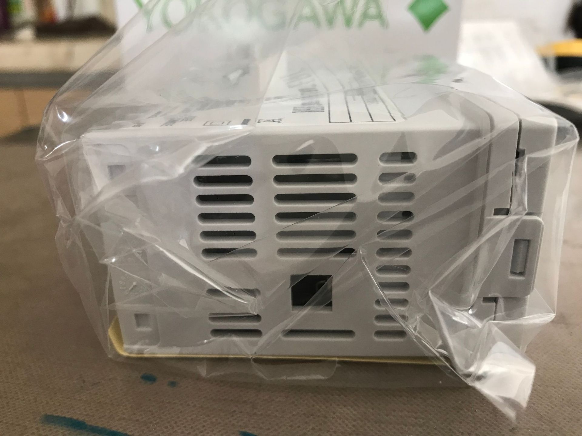 UT35A-023-20-00 YOKOGAWA横河UT35A-023-20-00数字指示调节器