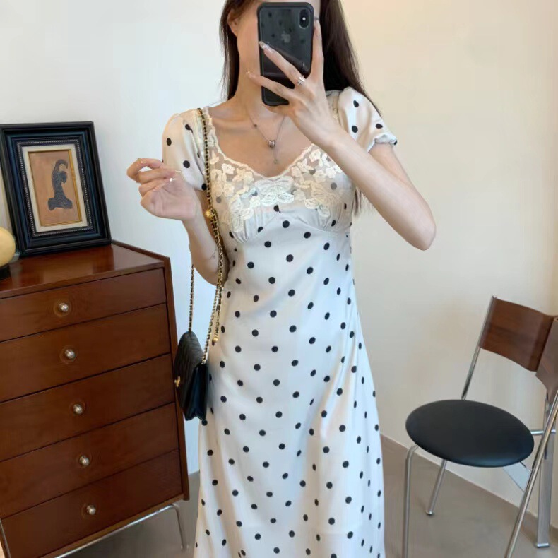 French Romantic Wave Point Satin V-neck Lace High Waist Line Waist Bubble Sleeve Fairy dress Summer B0522X