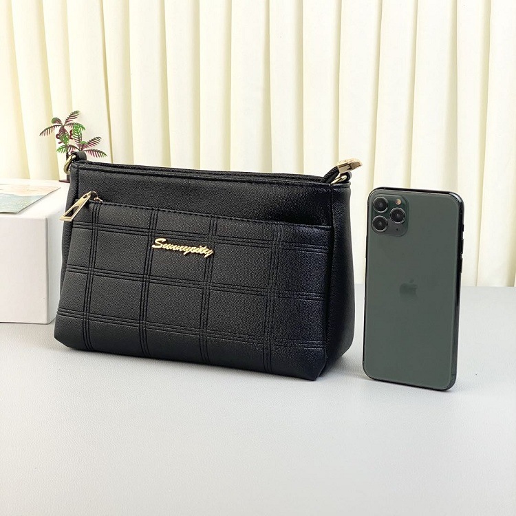 Geometric, Plaid Pattern Autumn Season Women'S Gender Women's Medium Autumn Pu Leather Geometric Plaid Classic Style Square Zipper Square Bag