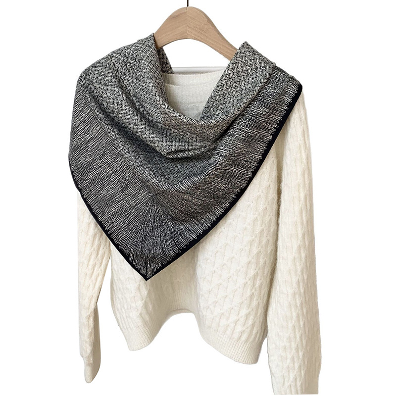 Bufanda de seda Bufanda cuadrada Sensación premium Nuevo color sólido Personalidad Todo fósforo Verano Habitación con aire acondicionado Protector de cuello Bufanda chal Bufanda al por mayor