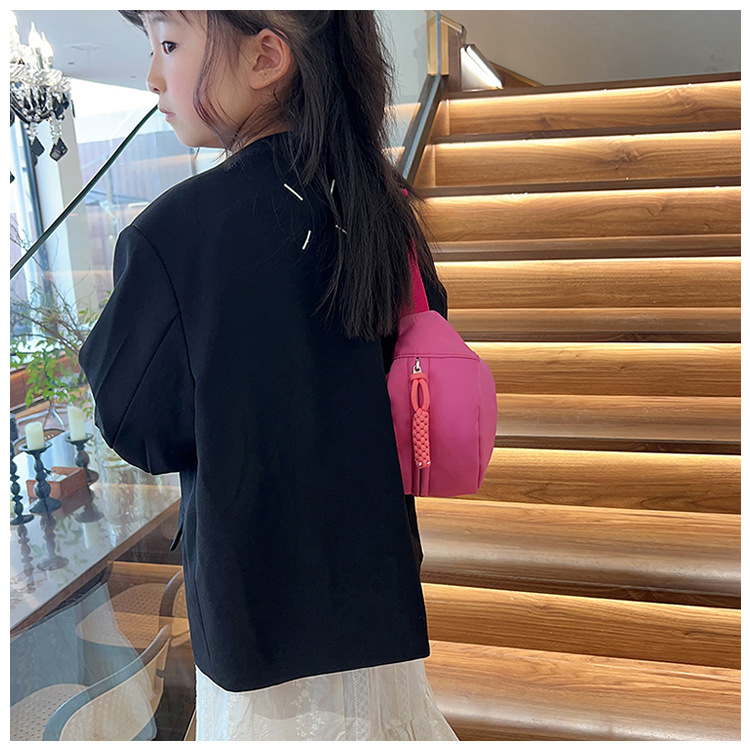 Andralyn Solid Color Minimalist Korean Casual Chest Bag for Spring and Summer New Trendy Instagram Single Shoulder Crossbody Outdoor Bag_voghion.com
