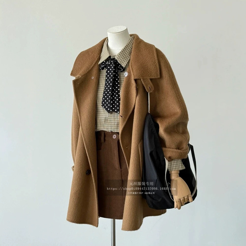 Late Autumn and Early Winter Stand-Collar Hepburn-Style Coat, Trendy Maillard Chestnut Brown Double-Sided Hand-Stitched Wool Coat for Women Late Autumn and Early Winter Stand-Collar Hepburn-Style Coat, Trendy Maillard Chestnut Brown Double-Sided Hand-Stitched Wool Coat for Women