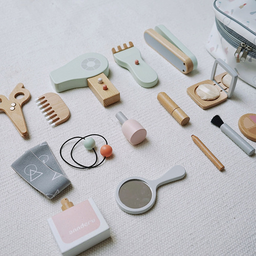 Children's early education simulation wooden cosmetic bag hairdressing bag play house role play wooden baby handbag toy