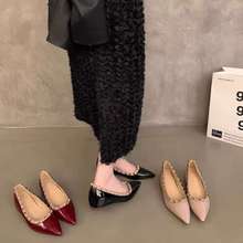 裸色尖头高跟鞋女2025年春季新款平底内增高3CM柳钉浅口黑色单鞋