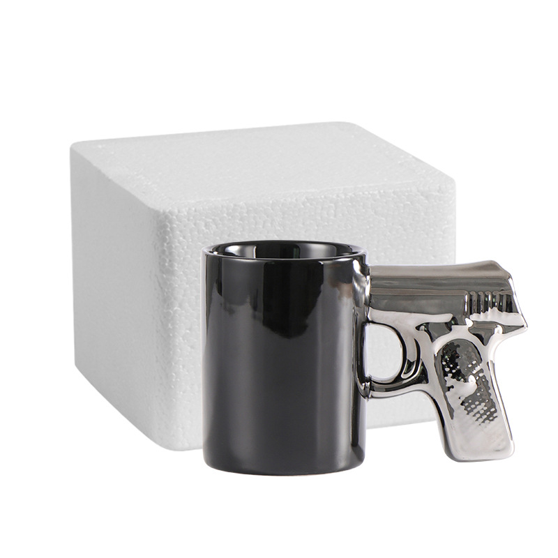 Taza de cerámica creativa oro plata pistola taza de mango de la pistola taza de agua personalizada taza de café taza de modelado 3D taza de esmalte taza