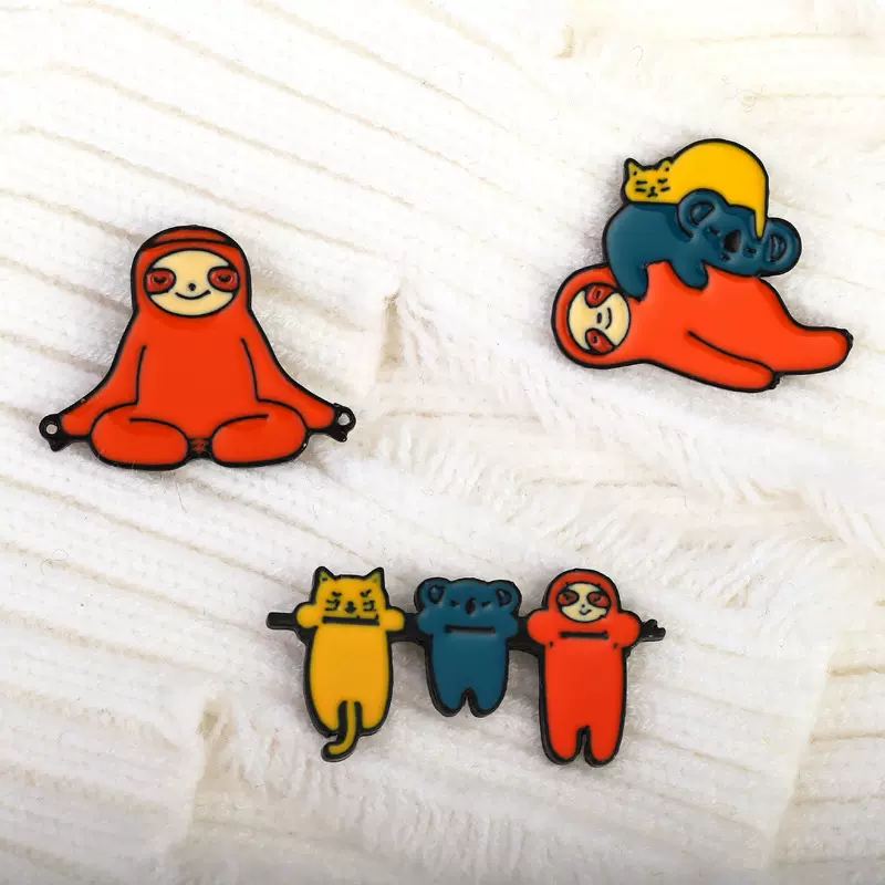 外贸爆款饰品 卡通可爱动物树懒小猫打坐趴睡创意姿势胸针徽章