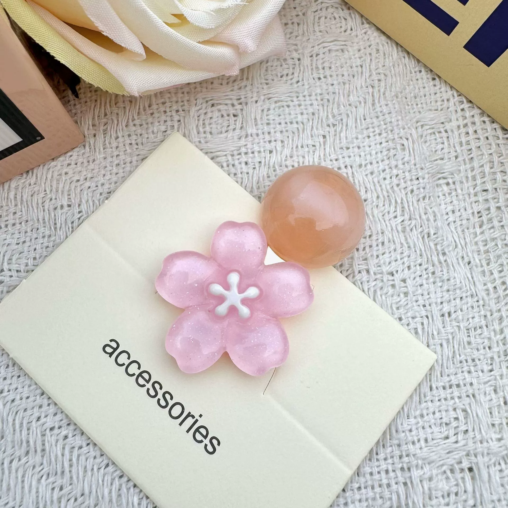 Заколка для волос Jelly Cherry Blossom, смоляная боковая клипса, 6 см, пастельные цвета