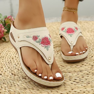�羳�W����a��ɫ�ļ��¿�A�^��וr�н����⴩����ʽ����Ů
