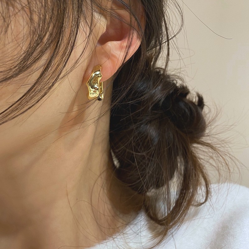 Designer Style Circle Cool Style Earrings Feminine Temperament Simple Fried Dough Twists Earrings Earrings Earrings Premium Earrings Female_voghion.com