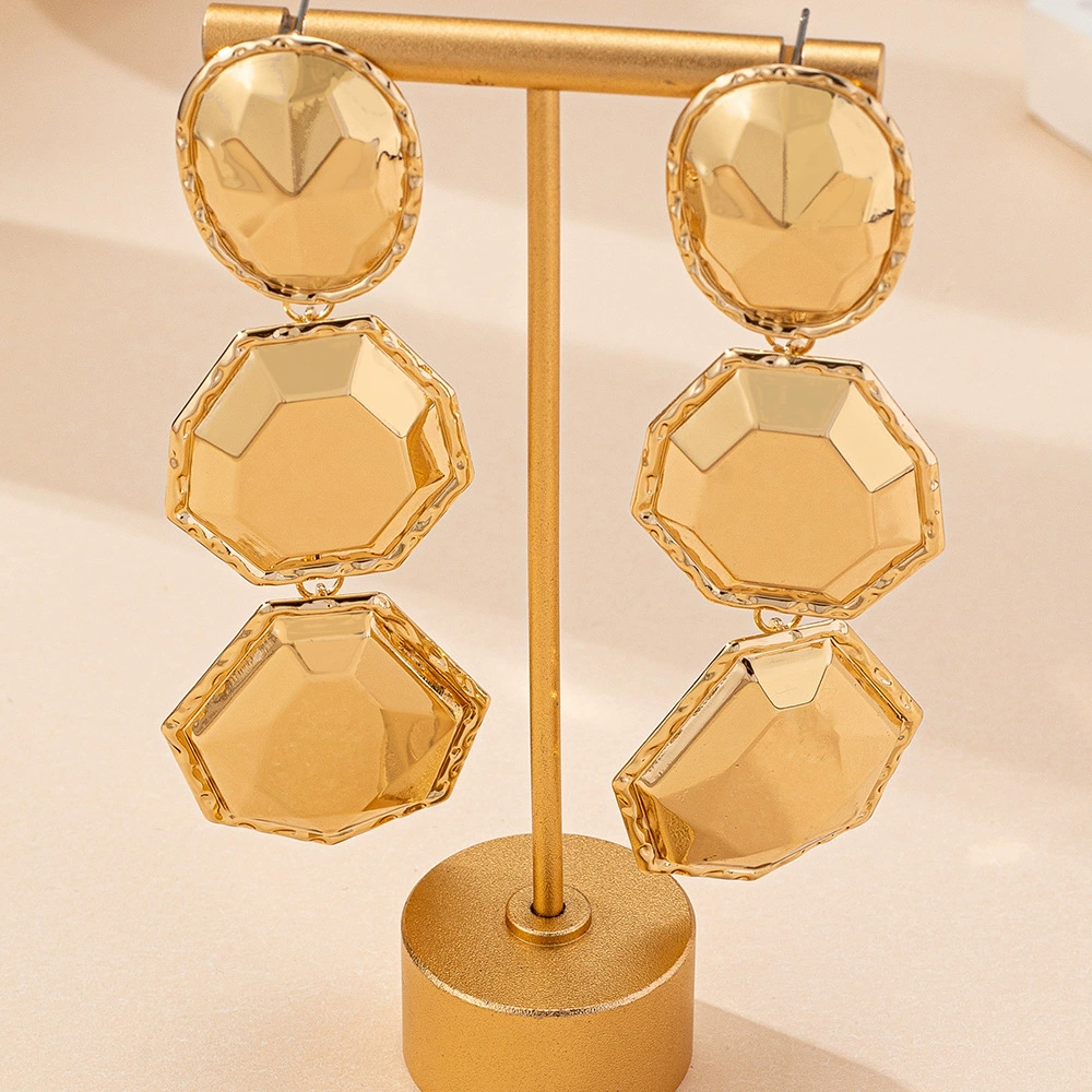 Trend metal retro elegant fashionable earrings, European style