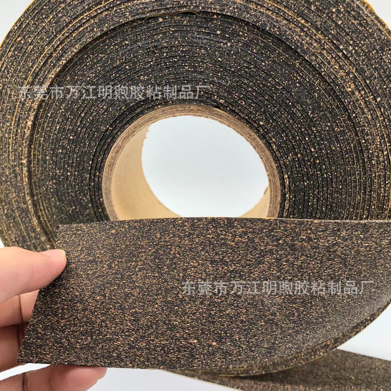 防震防滑橡胶软木带滚轮隔热磨砂软木胶带机器磨损软木带复合胶带