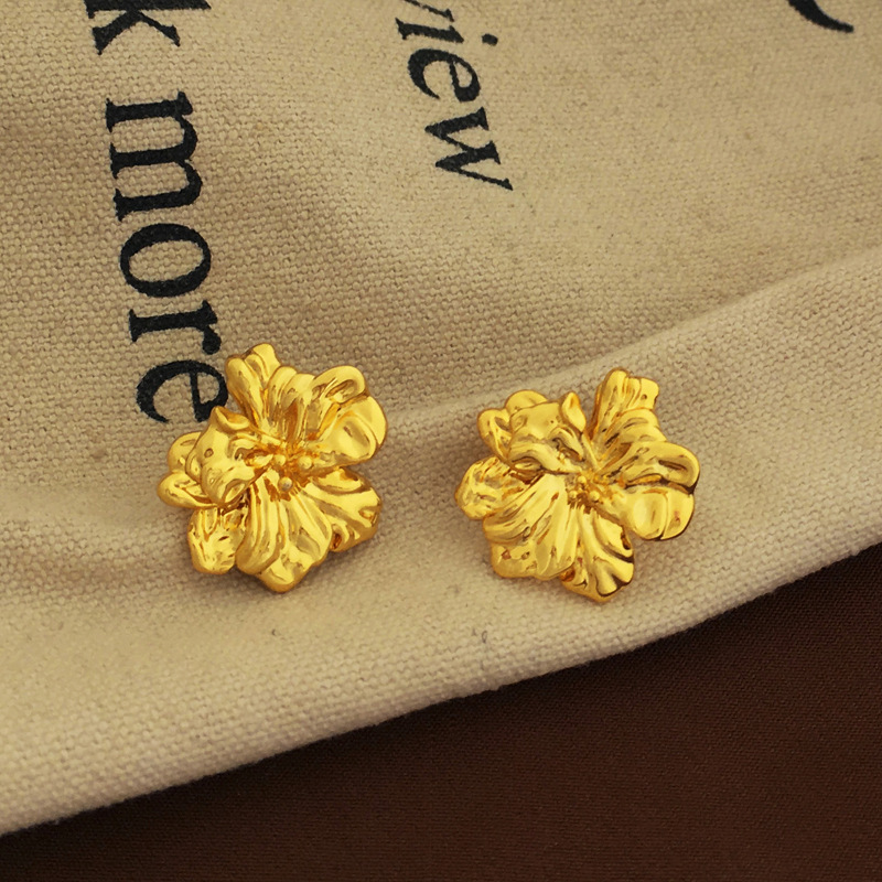 Fashion Flower Copper Ear Studs Plating Copper Earrings