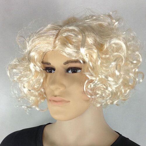 Stage comedy performance cross-dressing, wearing wigs as men dress as women, lifelike wigs, ancient costume female headpieces, co-wig show.