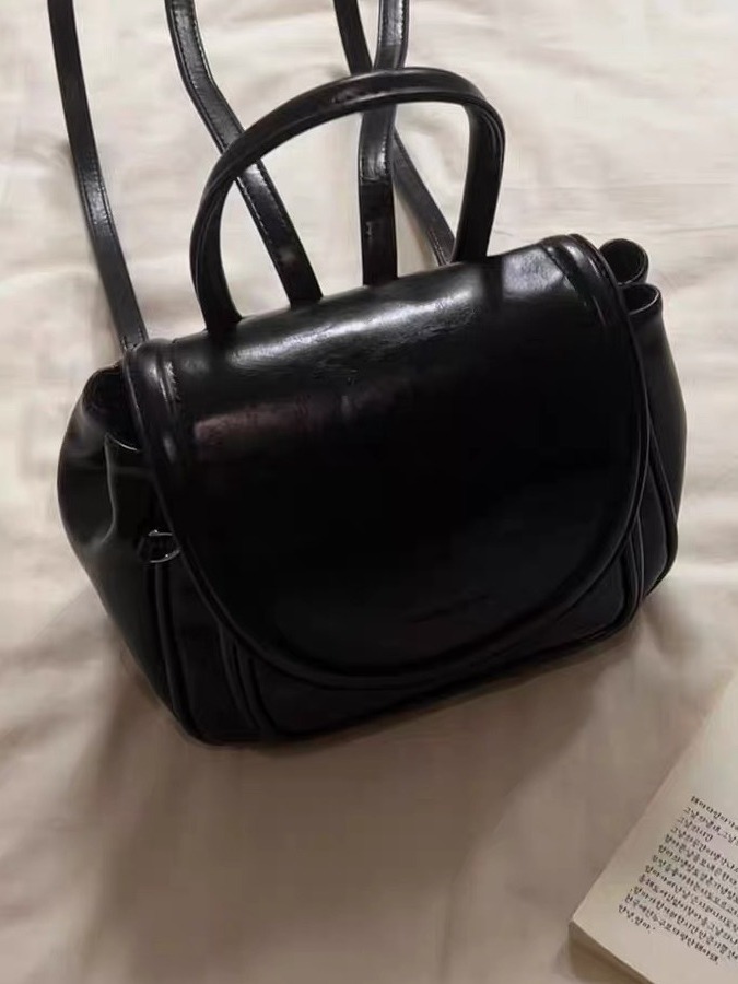 니치 디자인 한국식 배낭 여성 2023 년 가을 · 겨울 새로운 고가치 통근 대학식 TEXTE 핸드백