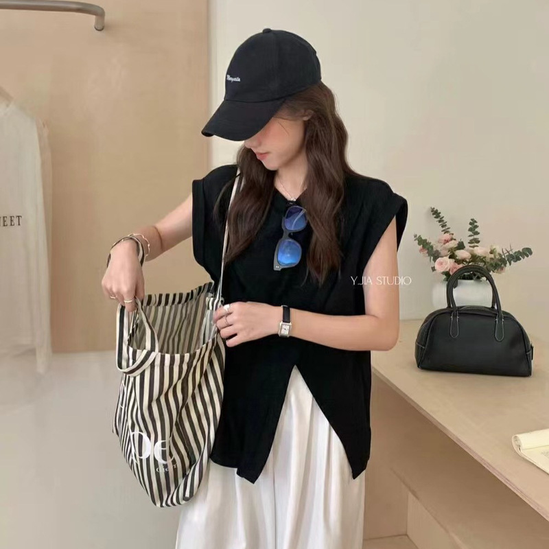 Clearance, No Returns or Exchanges. Stylish Irregular Side-Slit Short-Sleeve T-Shirt, Loose Pleated High-End Round-Neck Top for Women