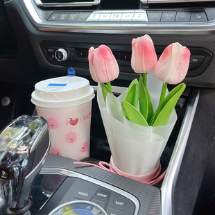 Car ornaments Tulip bouquet center console online red car simulation flower instrument panel desktop decorations cross-border