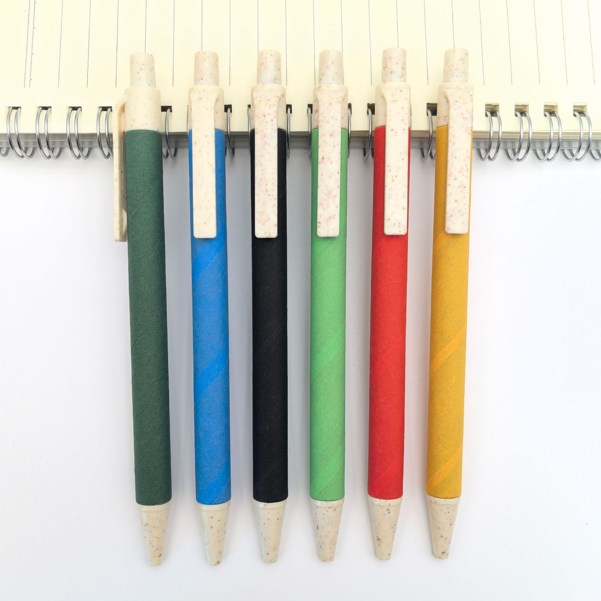 Nuevo lápiz de tubo de papel de paja, lápiz de tubo de papel de color, lápiz de bolas de papel publicitario ecológico degradable al por mayor