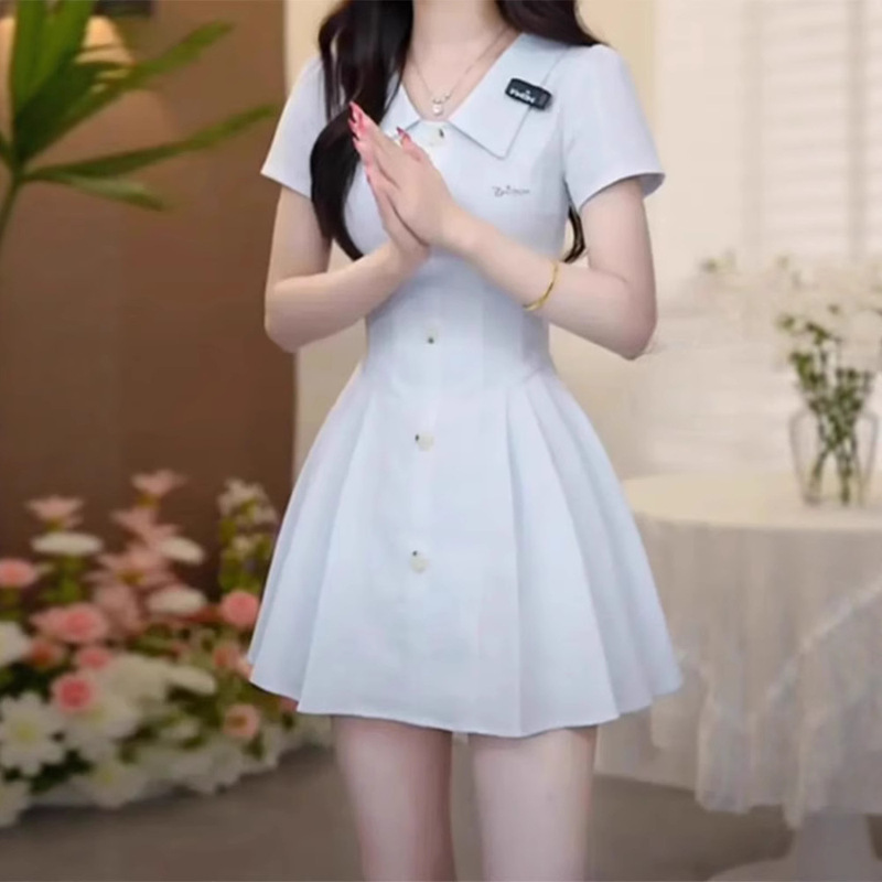 韓国の甘いカレッジスタイルの女性用ポロカラードレス夏の新しいニッチデザインウエスト痩身プリーツスカート|undefined