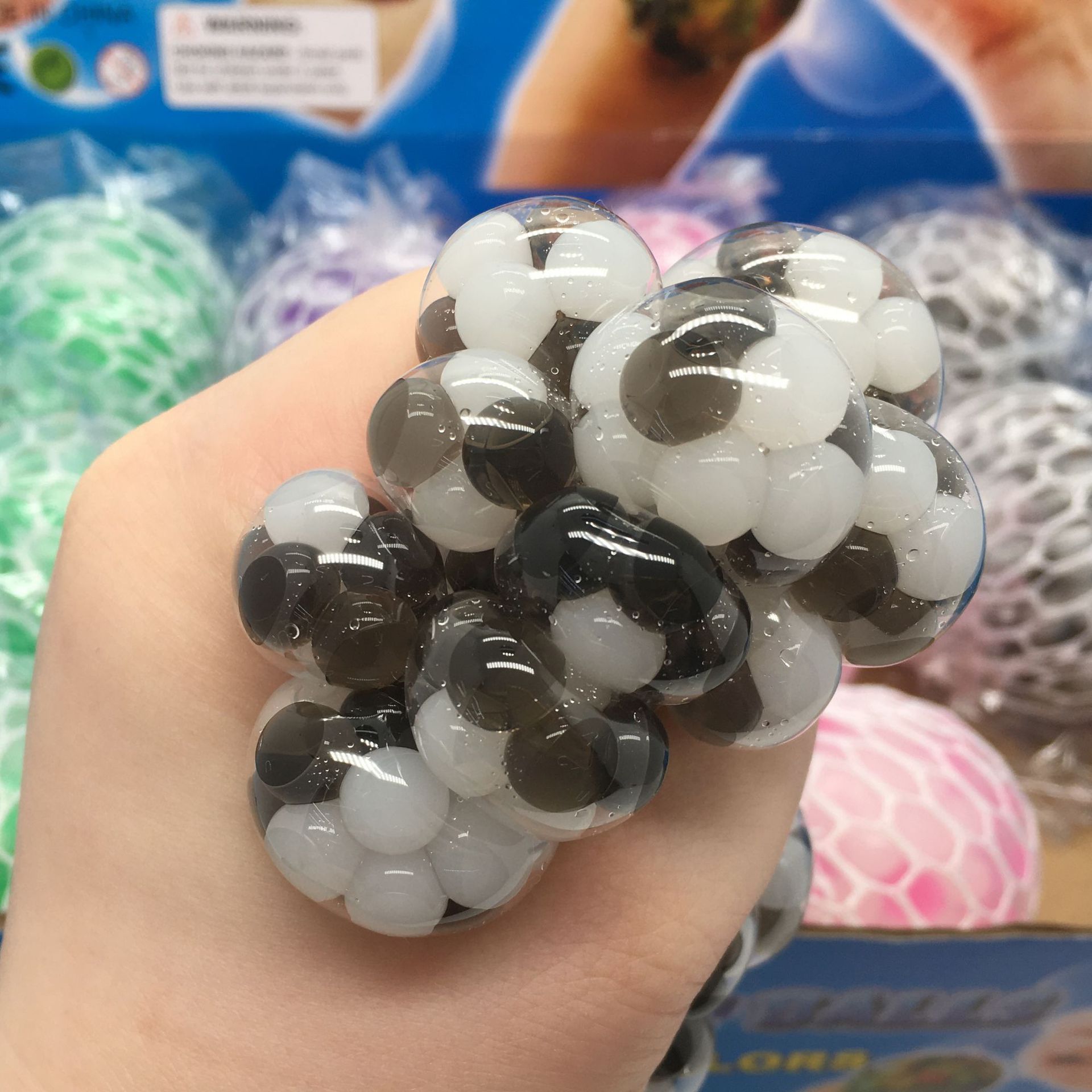 Cross-border supply new and unique stress-relief grape ball dual-color bead TPR squeeze toy colorful grape ball trending vent