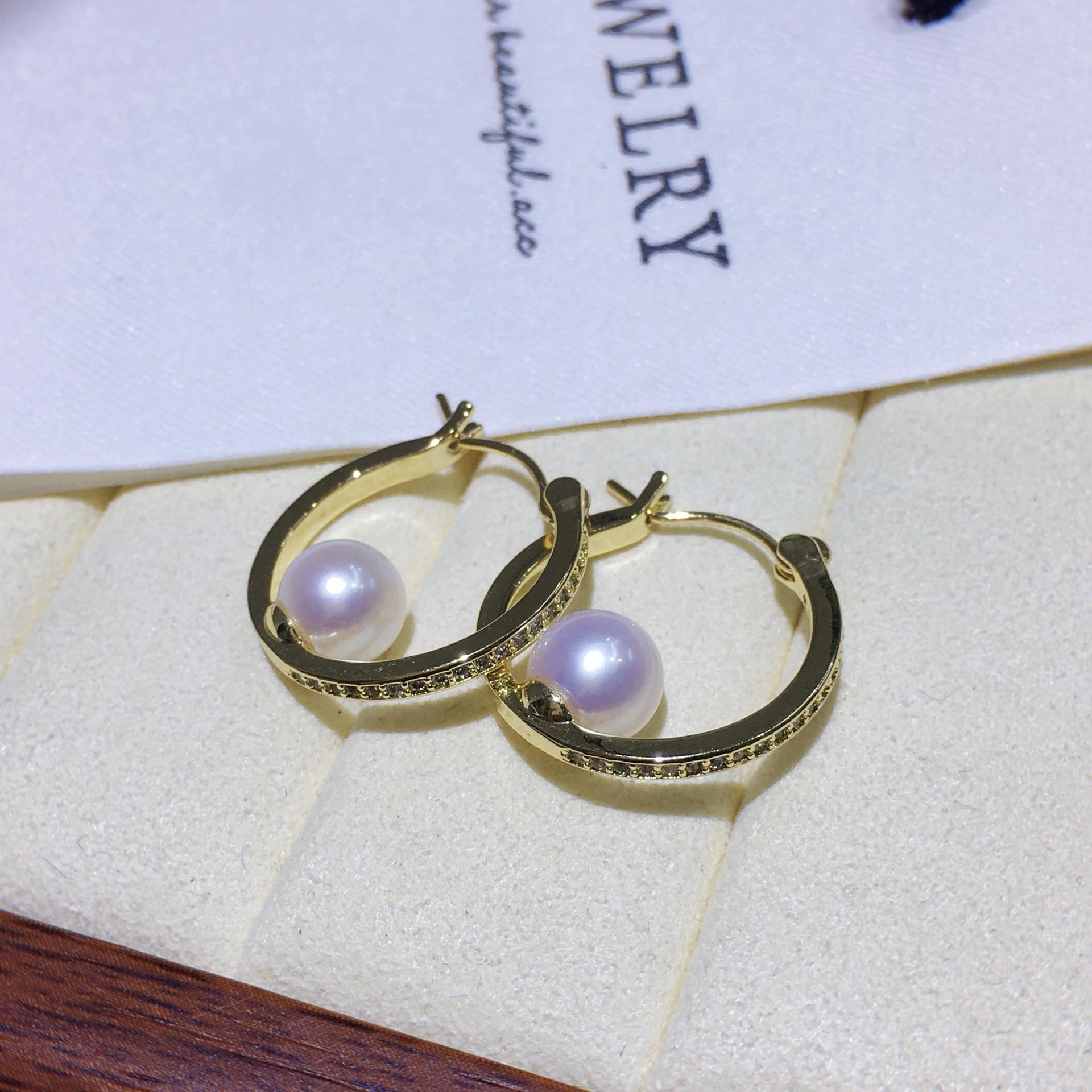 Դͷ���Ҹ��������Լ��Ȼ��ˮ������Բ������С��ins���������