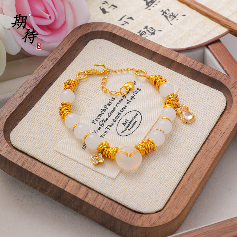 New four-leaf clover gourd coiled bracelet high-end luxury fashion bracelet exquisite all-match niche design jewelry New four-leaf clover gourd coiled bracelet high-end luxury fashion bracelet exquisite all-match niche design jewelry