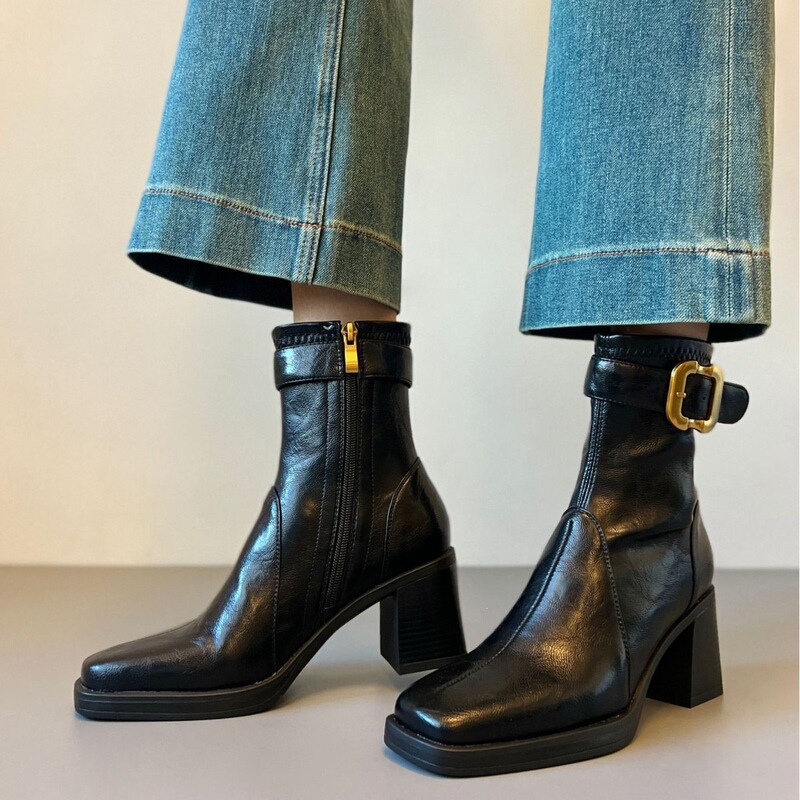 Leather high-heeled ankle boots with side zipper for women, comfortable for commuting, slim-fit boots with chunky heels, square toe, and buckle detail, Martin boots style Leather high-heeled ankle boots with side zipper for women, comfortable for commuting, slim-fit boots with chunky heels, square toe, and buckle detail, Martin boots style