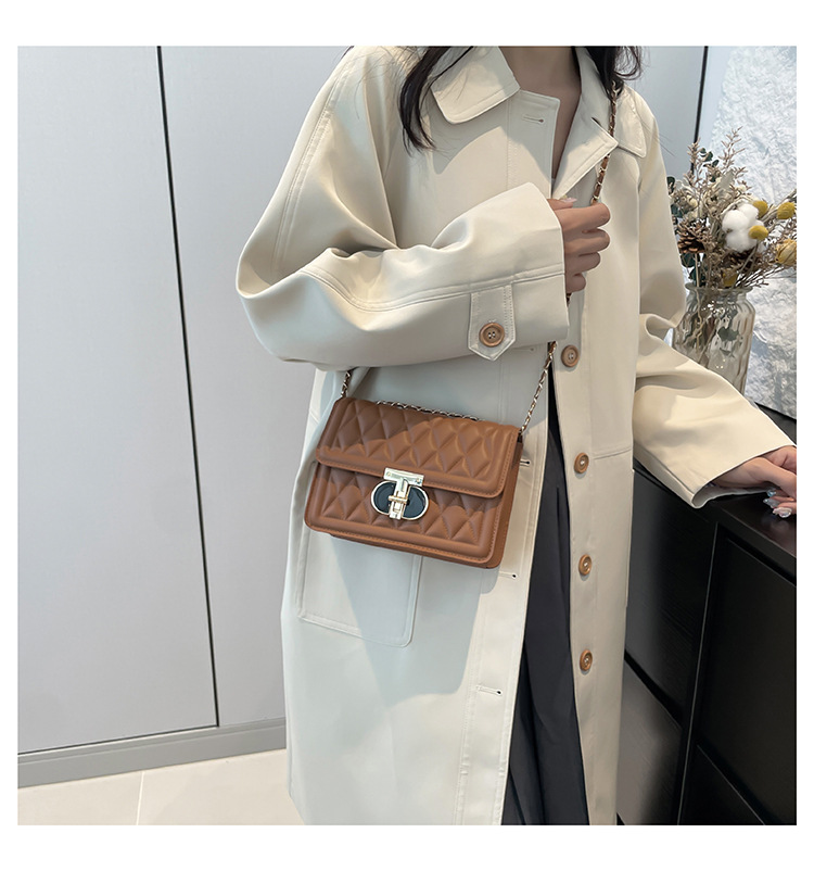 2024 neue Modische Lock Handheld frauen Koreanische Ausgabe Beliebte Lingge Stickerei Gewinde Einzigen Kreuz Schulter Kleine_voghion.com