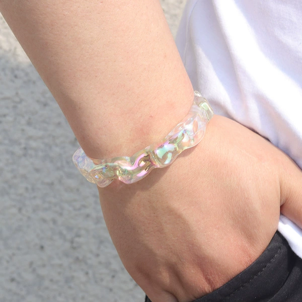 Style seven (raised)