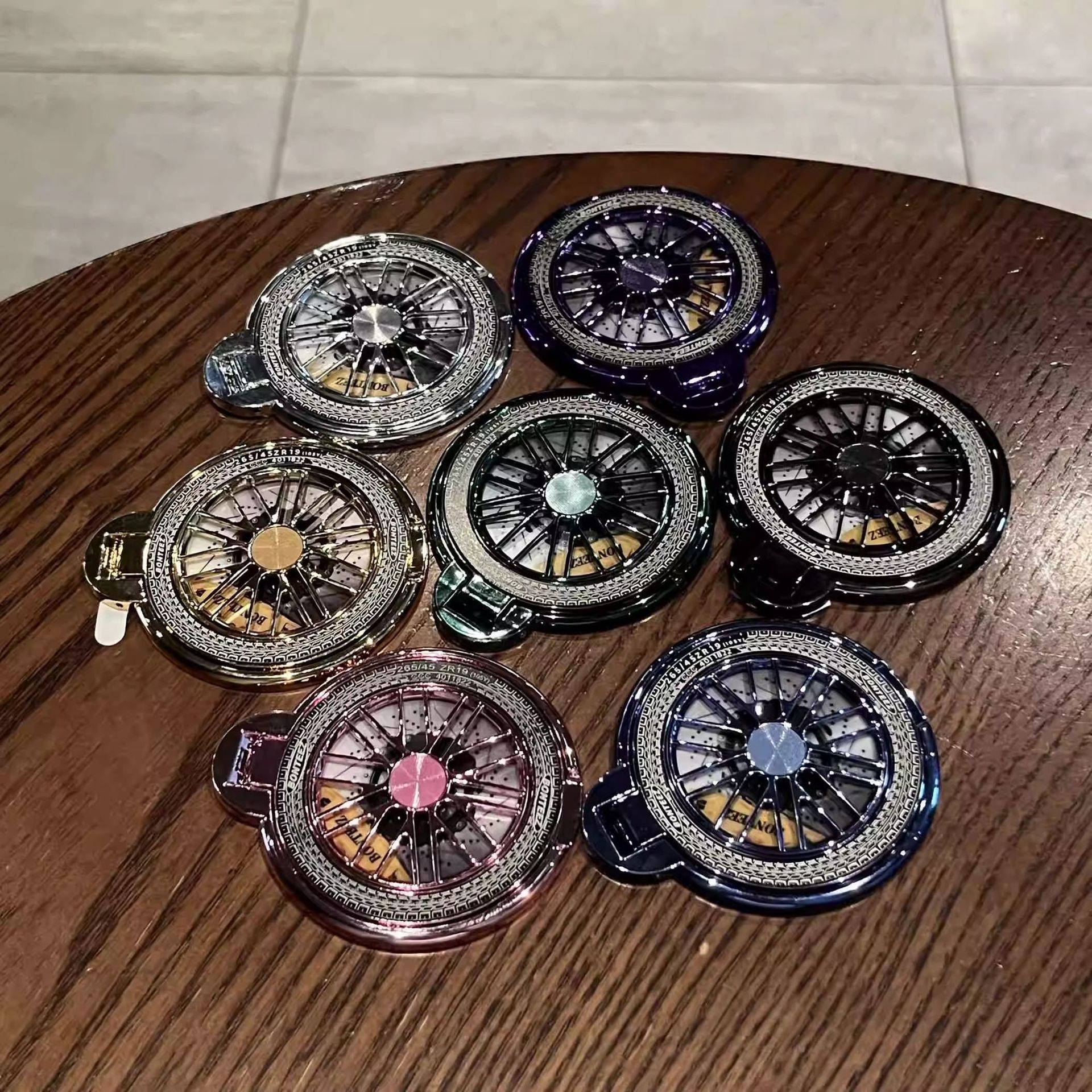 Soporte giratorio para teléfono con giroscopio adhesivo adhesivo adhesivo trasero de descompresión adhesivo adhesivo en la parte posterior de la carcasa del teléfono adhesivo potente hebilla de plástico