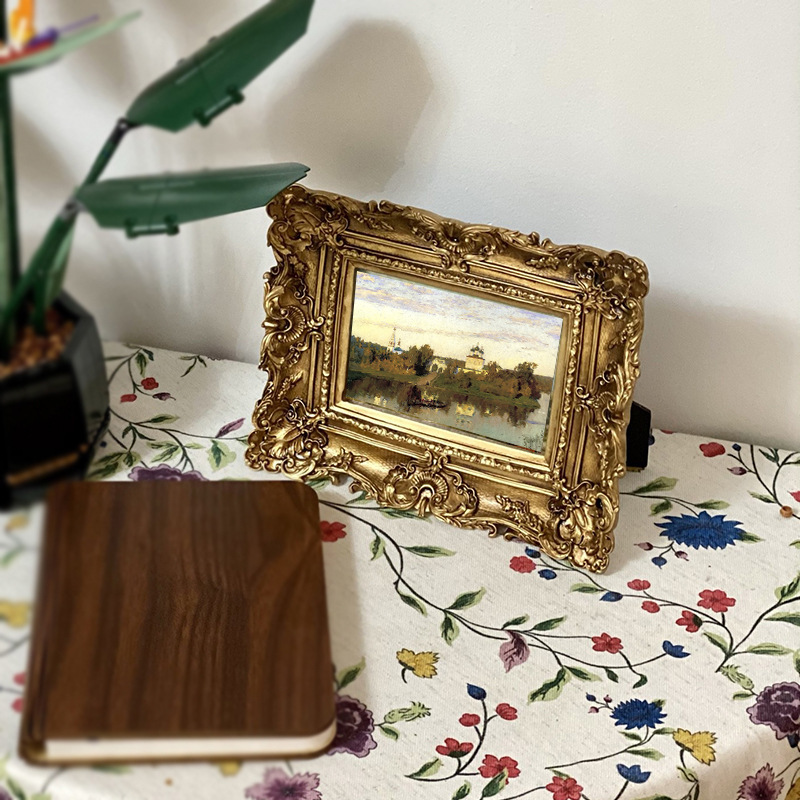 French Retro Gold Carved Photo Frame, Embossed Ornaments, Bedroom Bedside Picture Frame, Home Soft Decoration, Wall Hanging Art Frame